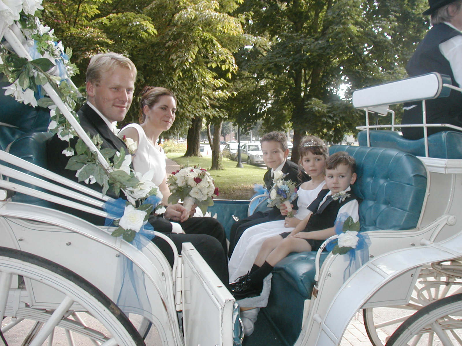 wed_carriage.jpg
